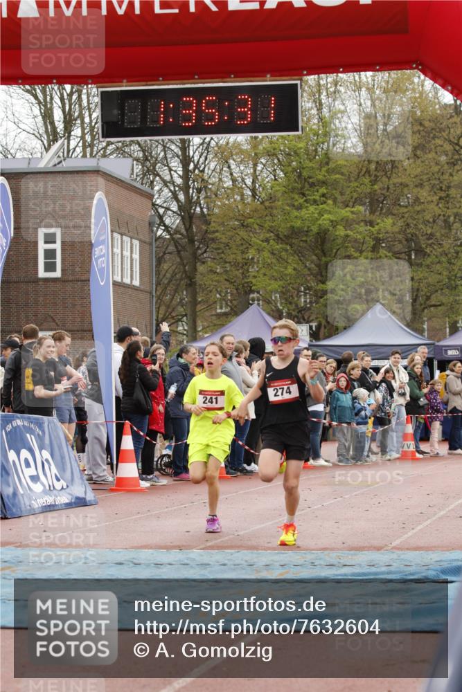 13.04.2025 - Hammer Lauf A. Gomolzig http://msf.ph/oto/7632604 13.04.2025 12:35:30 Ziel 241, 274, 315 meine-sportfotos.de