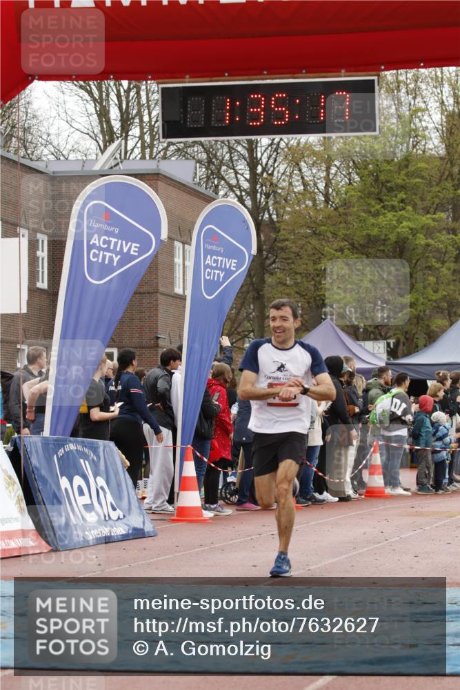 13.04.2025 - Hammer Lauf A. Gomolzig http://msf.ph/oto/7632627 13.04.2025 12:35:15 Ziel 310, 1098 meine-sportfotos.de