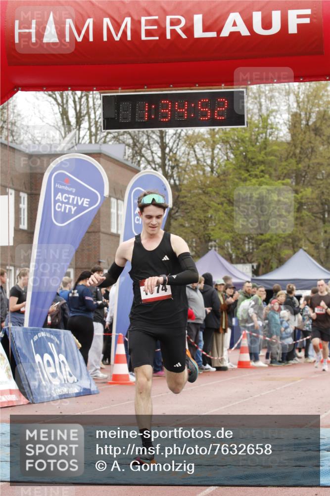 13.04.2025 - Hammer Lauf A. Gomolzig http://msf.ph/oto/7632658 13.04.2025 12:34:51 Ziel 244, 1774, 1960 meine-sportfotos.de