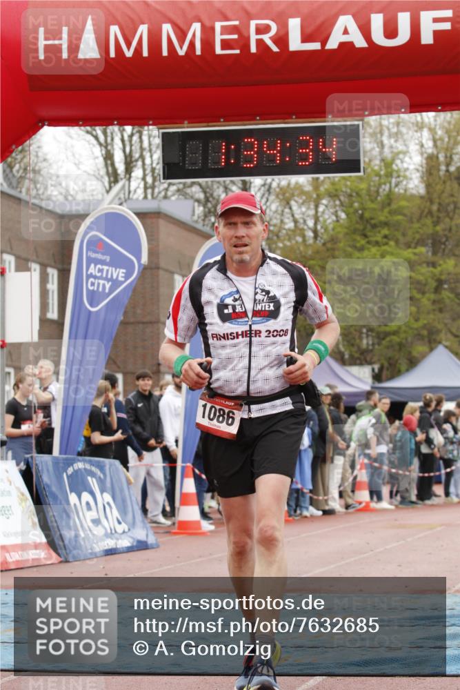 13.04.2025 - Hammer Lauf A. Gomolzig http://msf.ph/oto/7632685 13.04.2025 12:34:32 Ziel 16, 1086 meine-sportfotos.de