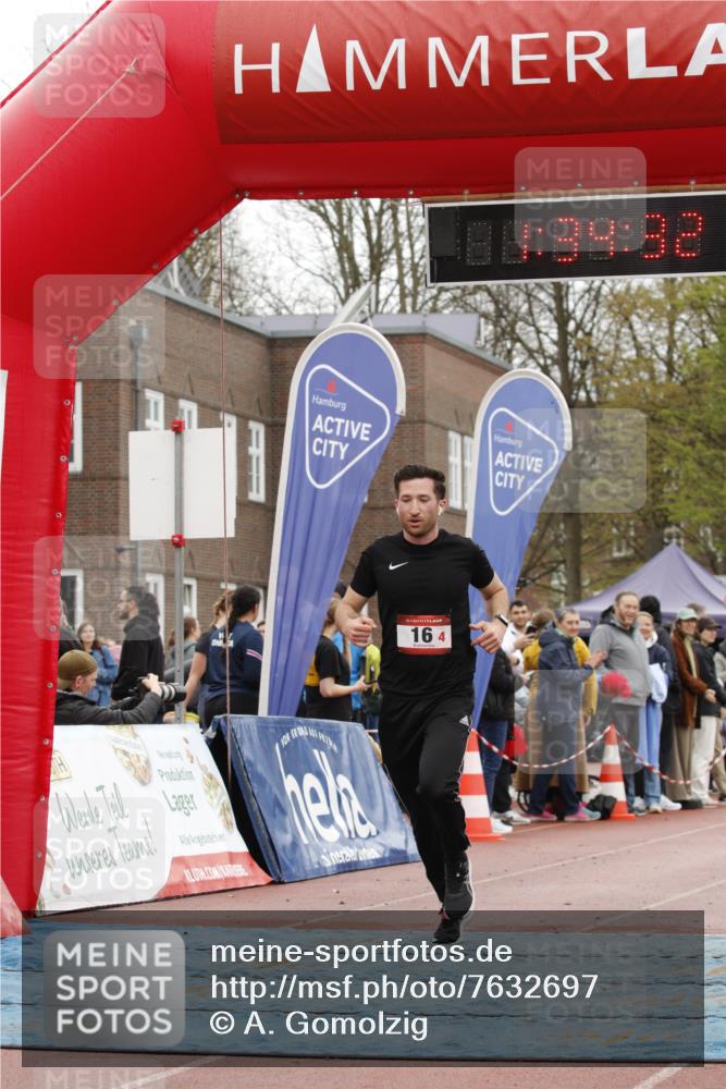 13.04.2025 - Hammer Lauf A. Gomolzig http://msf.ph/oto/7632697 13.04.2025 12:34:31 Ziel 16, 1086 meine-sportfotos.de