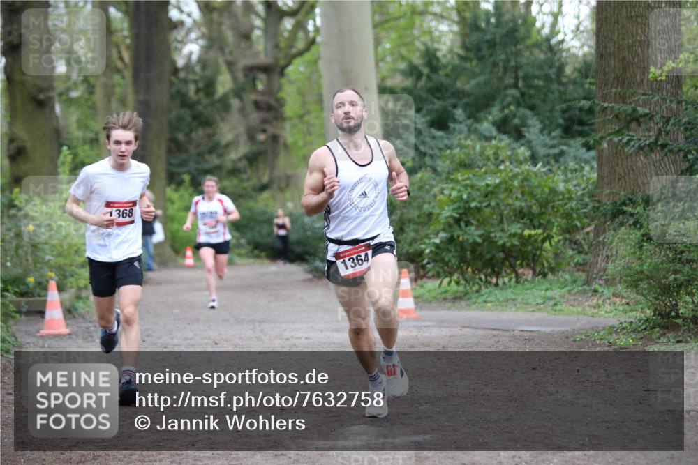 13.04.2025 - Hammer Lauf Jannik Wohlers http://msf.ph/oto/7632758 13.04.2025 12:35:18 Laufen 1368, 1364 meine-sportfotos.de