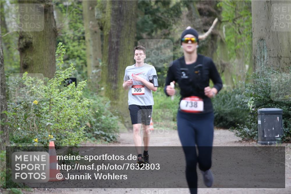 13.04.2025 - Hammer Lauf Jannik Wohlers http://msf.ph/oto/7632803 13.04.2025 12:54:31 Laufen 705, 738 meine-sportfotos.de