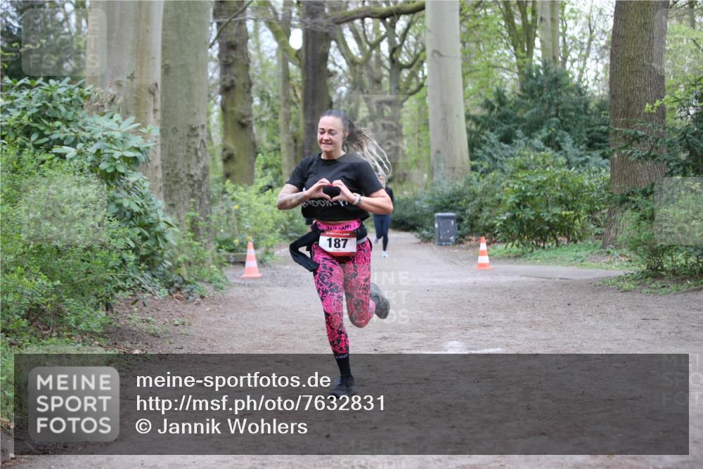 13.04.2025 - Hammer Lauf Jannik Wohlers http://msf.ph/oto/7632831 13.04.2025 12:54:26 Laufen 187 meine-sportfotos.de