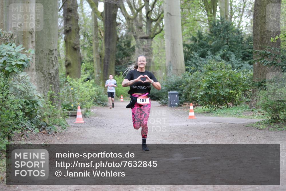 13.04.2025 - Hammer Lauf Jannik Wohlers http://msf.ph/oto/7632845 13.04.2025 12:54:25 Laufen 187 meine-sportfotos.de