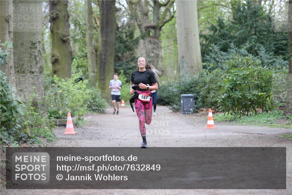 13.04.2025 - Hammer Lauf Jannik Wohlers http://msf.ph/oto/7632849 13.04.2025 12:54:24 Laufen 187 meine-sportfotos.de