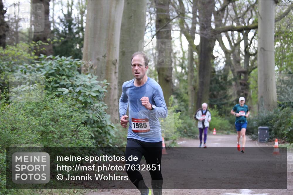 13.04.2025 - Hammer Lauf Jannik Wohlers http://msf.ph/oto/7632851 13.04.2025 10:25:41 Laufen 1985 meine-sportfotos.de