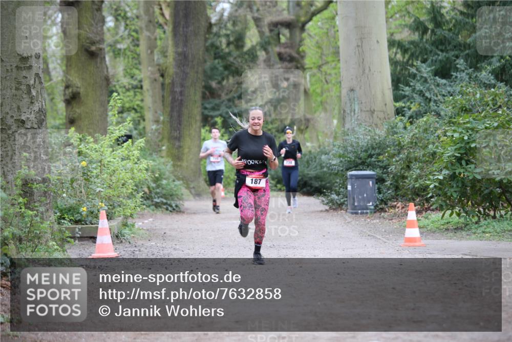 13.04.2025 - Hammer Lauf Jannik Wohlers http://msf.ph/oto/7632858 13.04.2025 12:54:23 Laufen 705, 738, 187 meine-sportfotos.de