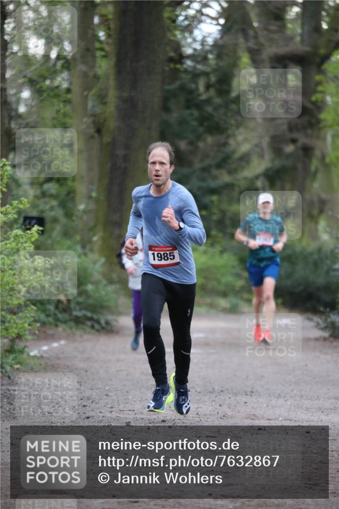 13.04.2025 - Hammer Lauf Jannik Wohlers http://msf.ph/oto/7632867 13.04.2025 10:25:38 Laufen 1985 meine-sportfotos.de