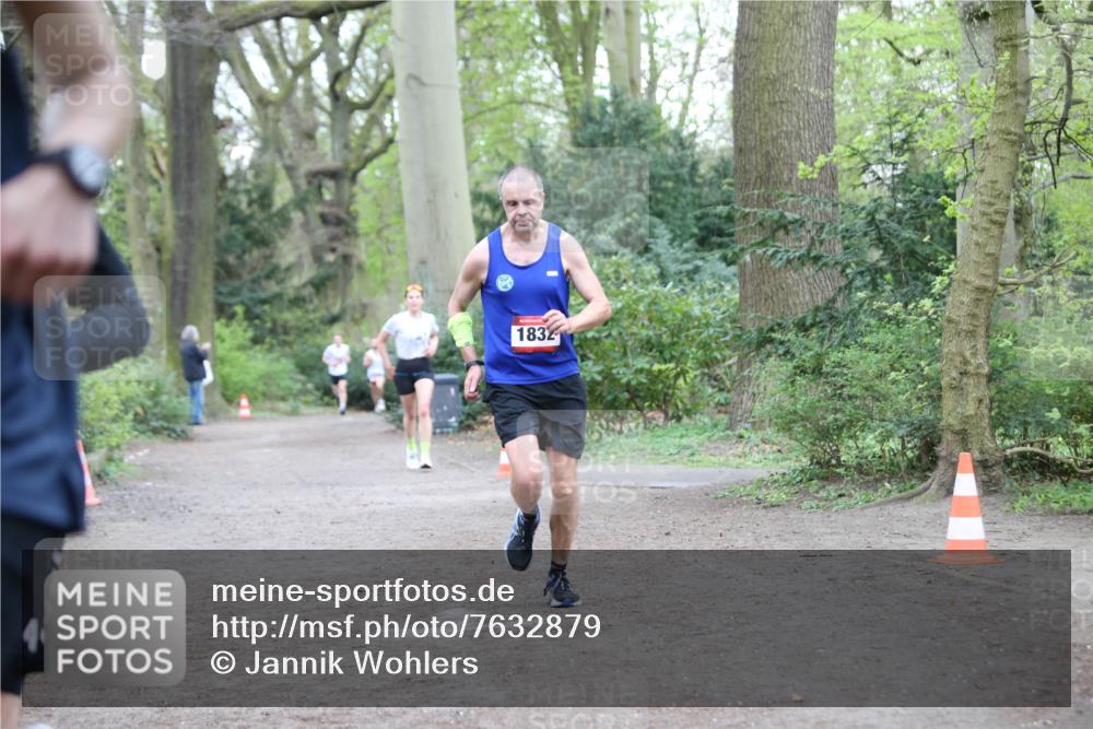 13.04.2025 - Hammer Lauf Jannik Wohlers http://msf.ph/oto/7632879 13.04.2025 12:35:07 Laufen 1832 meine-sportfotos.de