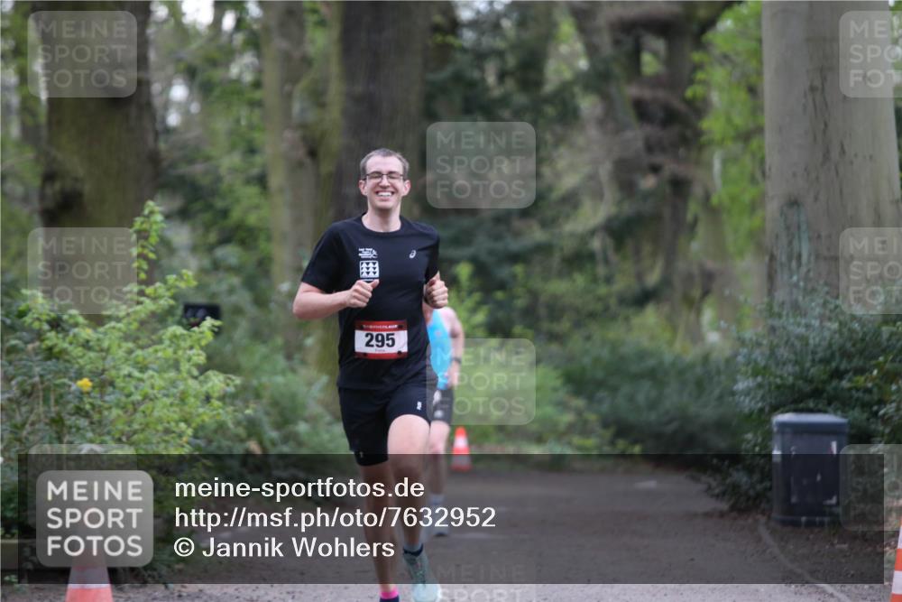 13.04.2025 - Hammer Lauf Jannik Wohlers http://msf.ph/oto/7632952 13.04.2025 10:25:12 Laufen 295 meine-sportfotos.de