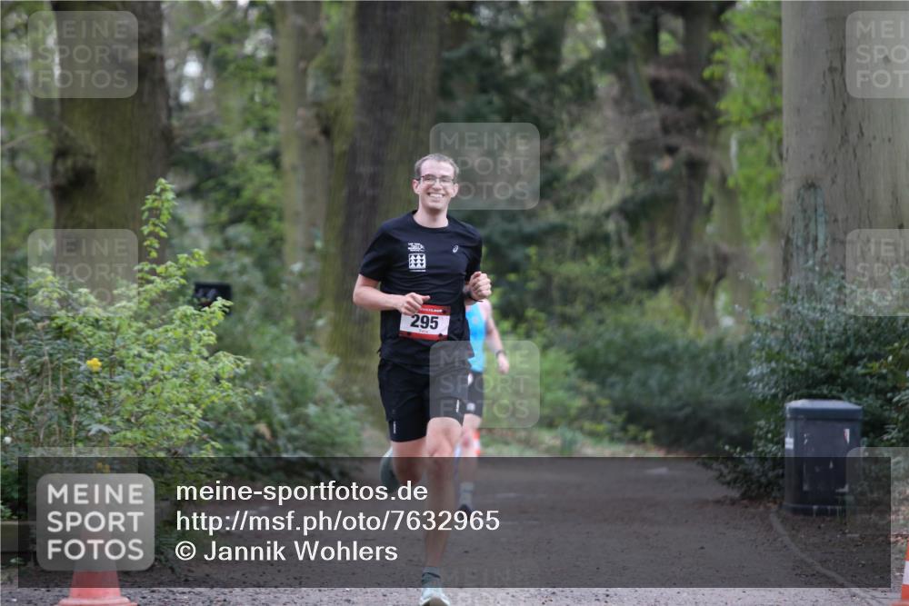 13.04.2025 - Hammer Lauf Jannik Wohlers http://msf.ph/oto/7632965 13.04.2025 10:25:11 Laufen 295 meine-sportfotos.de