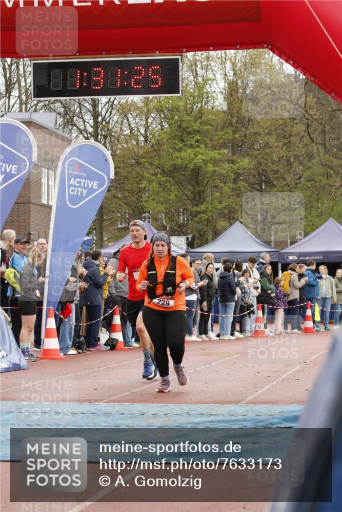13.04.2025 - Hammer Lauf A. Gomolzig http://msf.ph/oto/7633173 13.04.2025 12:31:24 Ziel 6, 229, 599 meine-sportfotos.de