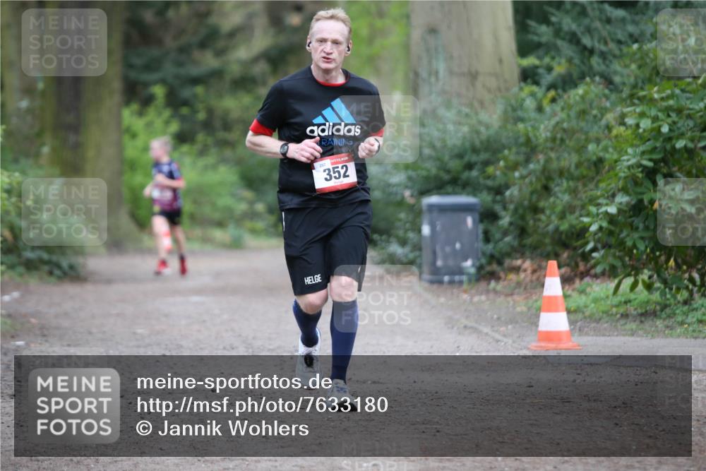 13.04.2025 - Hammer Lauf Jannik Wohlers http://msf.ph/oto/7633180 13.04.2025 12:34:43 Laufen 257, 352 meine-sportfotos.de