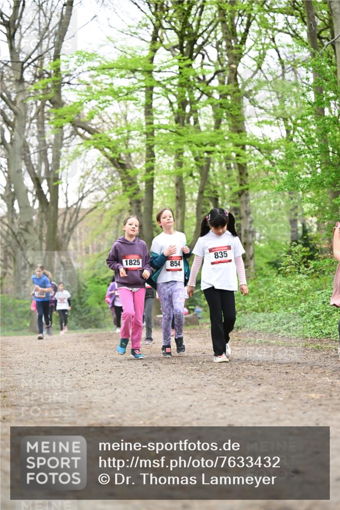 13.04.2025 - Hammer Lauf Dr. Thomas Lammeyer http://msf.ph/oto/7633432 13.04.2025 09:25:38 Laufen 1825, 854, 835 meine-sportfotos.de