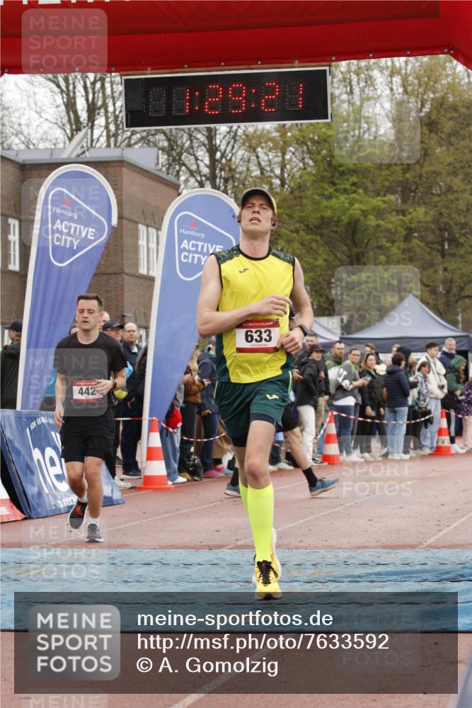 13.04.2025 - Hammer Lauf A. Gomolzig http://msf.ph/oto/7633592 13.04.2025 12:29:20 Ziel 442, 633, 1810 meine-sportfotos.de