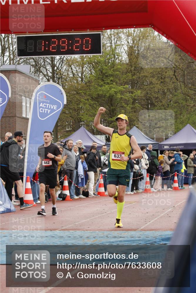 13.04.2025 - Hammer Lauf A. Gomolzig http://msf.ph/oto/7633608 13.04.2025 12:29:19 Ziel 442, 633, 1810 meine-sportfotos.de