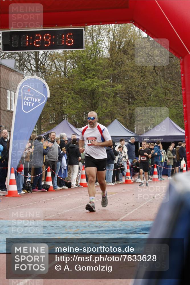 13.04.2025 - Hammer Lauf A. Gomolzig http://msf.ph/oto/7633628 13.04.2025 12:29:14 Ziel 21, 633, 738, 1810 meine-sportfotos.de