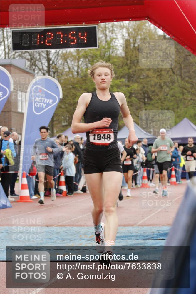 13.04.2025 - Hammer Lauf A. Gomolzig http://msf.ph/oto/7633838 13.04.2025 12:27:53 Ziel 232, 322, 432, 502, 548, 1776, 1896, 1948 meine-sportfotos.de