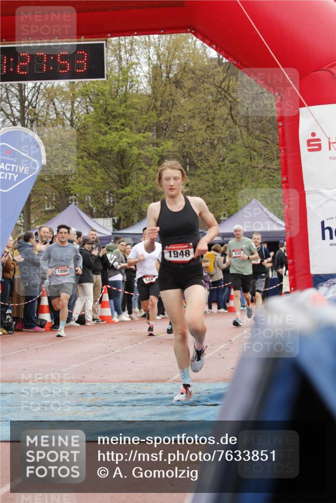 13.04.2025 - Hammer Lauf A. Gomolzig http://msf.ph/oto/7633851 13.04.2025 12:27:52 Ziel 232, 432, 502, 548, 1776, 1896, 1948 meine-sportfotos.de