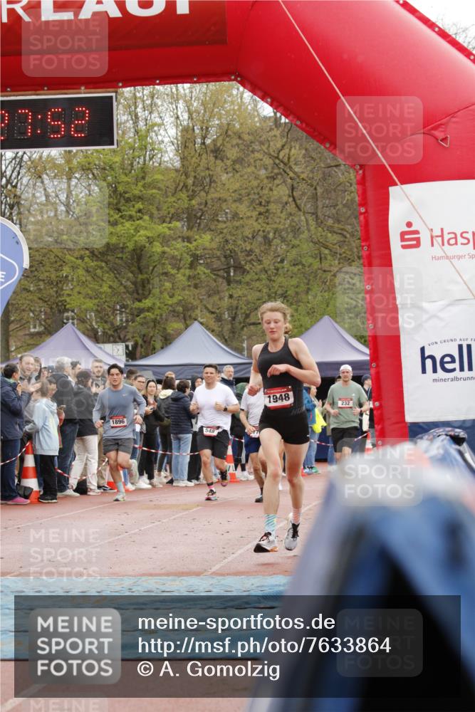 13.04.2025 - Hammer Lauf A. Gomolzig http://msf.ph/oto/7633864 13.04.2025 12:27:51 Ziel 432, 548, 1776, 1896, 1948 meine-sportfotos.de