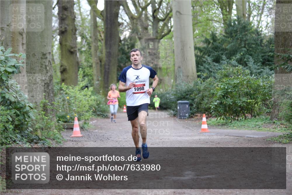 13.04.2025 - Hammer Lauf Jannik Wohlers http://msf.ph/oto/7633980 13.04.2025 12:33:33 Laufen 1098 meine-sportfotos.de