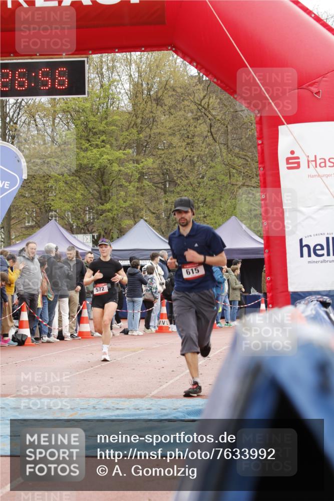 13.04.2025 - Hammer Lauf A. Gomolzig http://msf.ph/oto/7633992 13.04.2025 12:26:54 Ziel 572, 615 meine-sportfotos.de