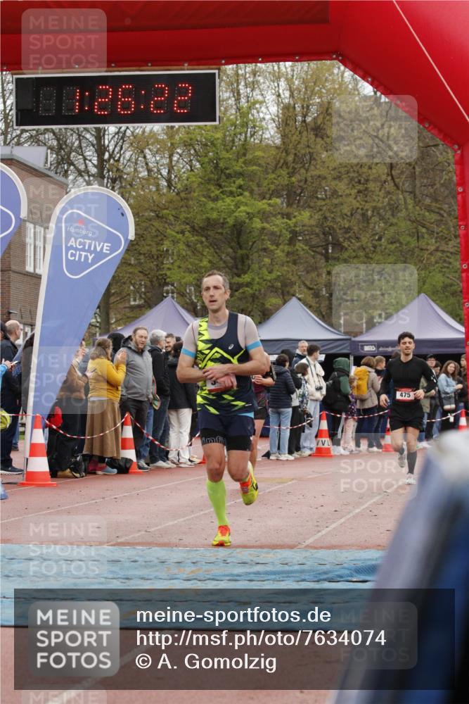 13.04.2025 - Hammer Lauf A. Gomolzig http://msf.ph/oto/7634074 13.04.2025 12:26:20 Ziel 231, 340, 475, 1808 meine-sportfotos.de