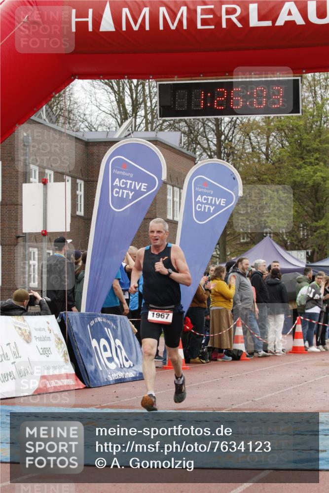 13.04.2025 - Hammer Lauf A. Gomolzig http://msf.ph/oto/7634123 13.04.2025 12:26:01 Ziel 384, 929 meine-sportfotos.de
