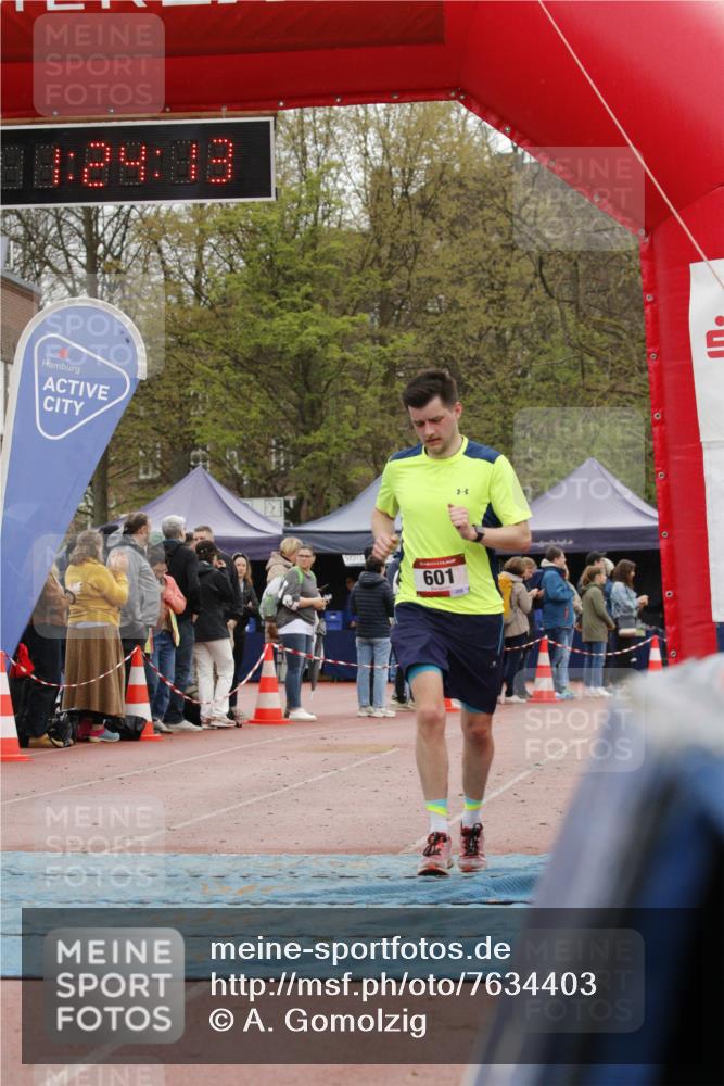 13.04.2025 - Hammer Lauf A. Gomolzig http://msf.ph/oto/7634403 13.04.2025 12:24:11 Ziel 601 meine-sportfotos.de