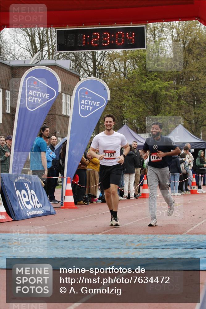 13.04.2025 - Hammer Lauf A. Gomolzig http://msf.ph/oto/7634472 13.04.2025 12:23:03 Ziel 1166, 1167 meine-sportfotos.de