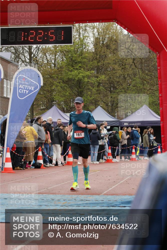 13.04.2025 - Hammer Lauf A. Gomolzig http://msf.ph/oto/7634522 13.04.2025 12:22:50 Ziel 161 meine-sportfotos.de