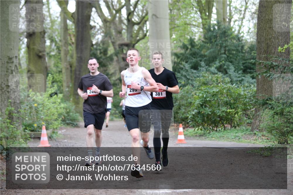 13.04.2025 - Hammer Lauf Jannik Wohlers http://msf.ph/oto/7634560 13.04.2025 12:32:21 Laufen 24, 295, 381 meine-sportfotos.de