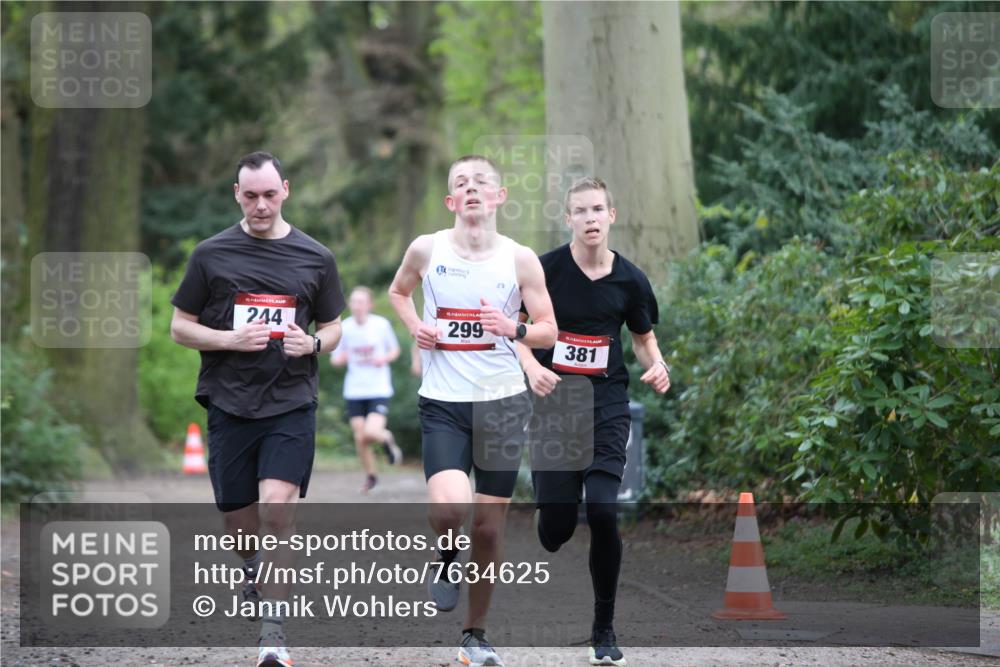 13.04.2025 - Hammer Lauf Jannik Wohlers http://msf.ph/oto/7634625 13.04.2025 12:32:20 Laufen 15, 244, 15, 299, 381 meine-sportfotos.de