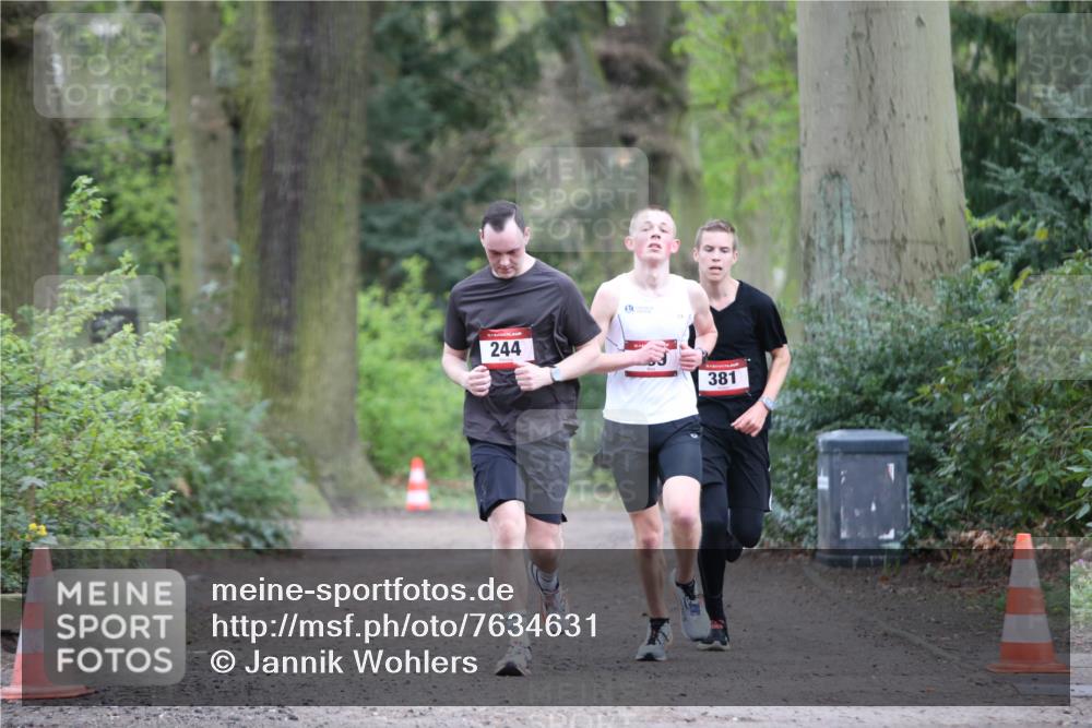 13.04.2025 - Hammer Lauf Jannik Wohlers http://msf.ph/oto/7634631 13.04.2025 12:32:18 Laufen 244, 381 meine-sportfotos.de