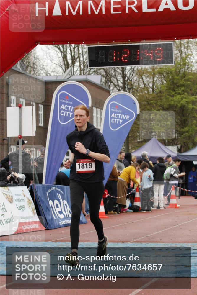 13.04.2025 - Hammer Lauf A. Gomolzig http://msf.ph/oto/7634657 13.04.2025 12:21:48 Ziel 950, 1819, 1900 meine-sportfotos.de