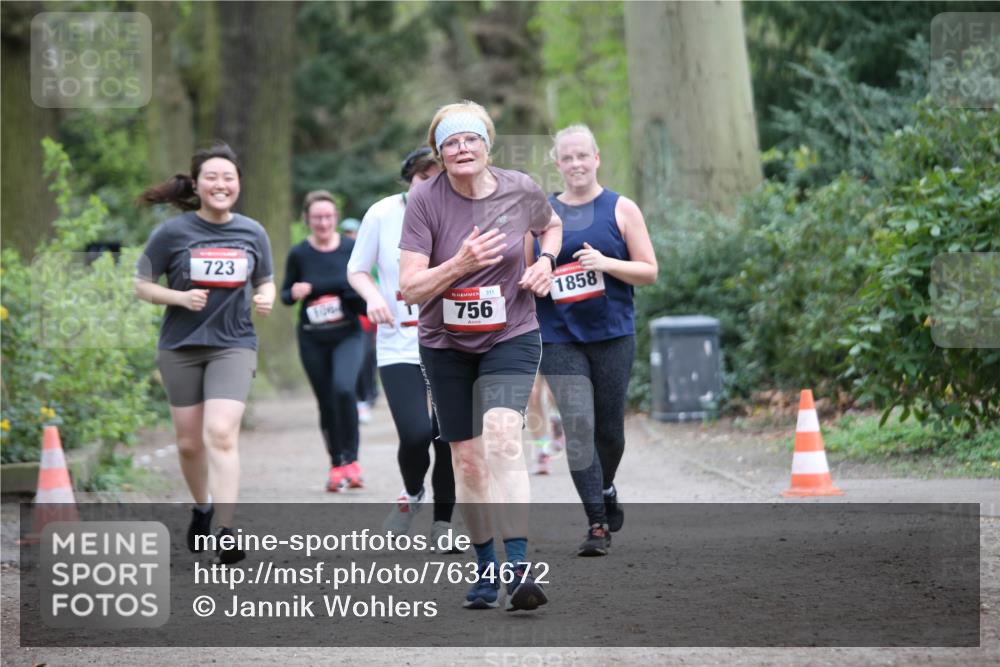 13.04.2025 - Hammer Lauf Jannik Wohlers http://msf.ph/oto/7634672 13.04.2025 12:50:42 Laufen 723, 100, 311, 756, 1858 meine-sportfotos.de