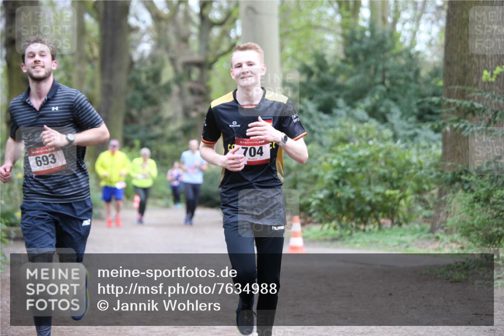 13.04.2025 - Hammer Lauf Jannik Wohlers http://msf.ph/oto/7634988 13.04.2025 12:50:16 Laufen 693, 15, 704 meine-sportfotos.de