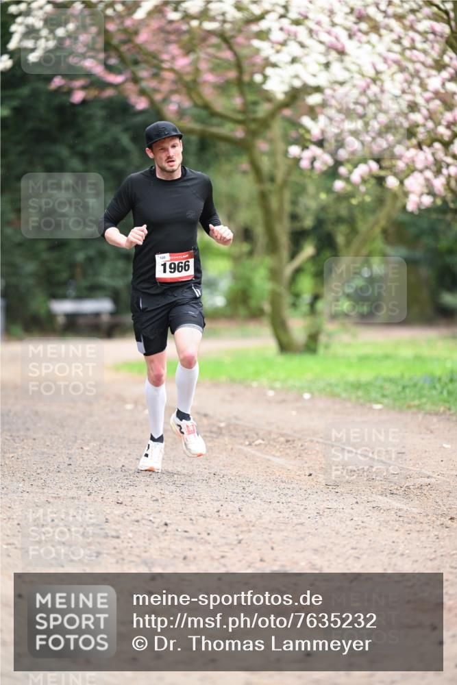 13.04.2025 - Hammer Lauf Dr. Thomas Lammeyer http://msf.ph/oto/7635232 13.04.2025 10:04:16 Laufen 120, 1966 meine-sportfotos.de