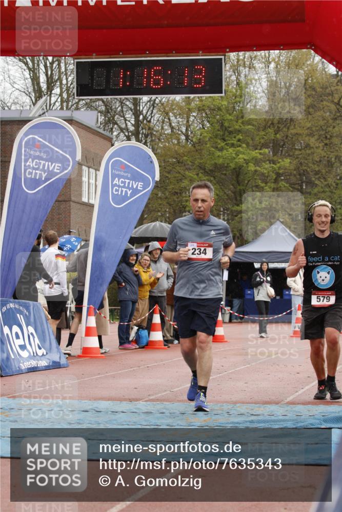 13.04.2025 - Hammer Lauf A. Gomolzig http://msf.ph/oto/7635343 13.04.2025 12:16:12 Ziel 233, 234, 579 meine-sportfotos.de
