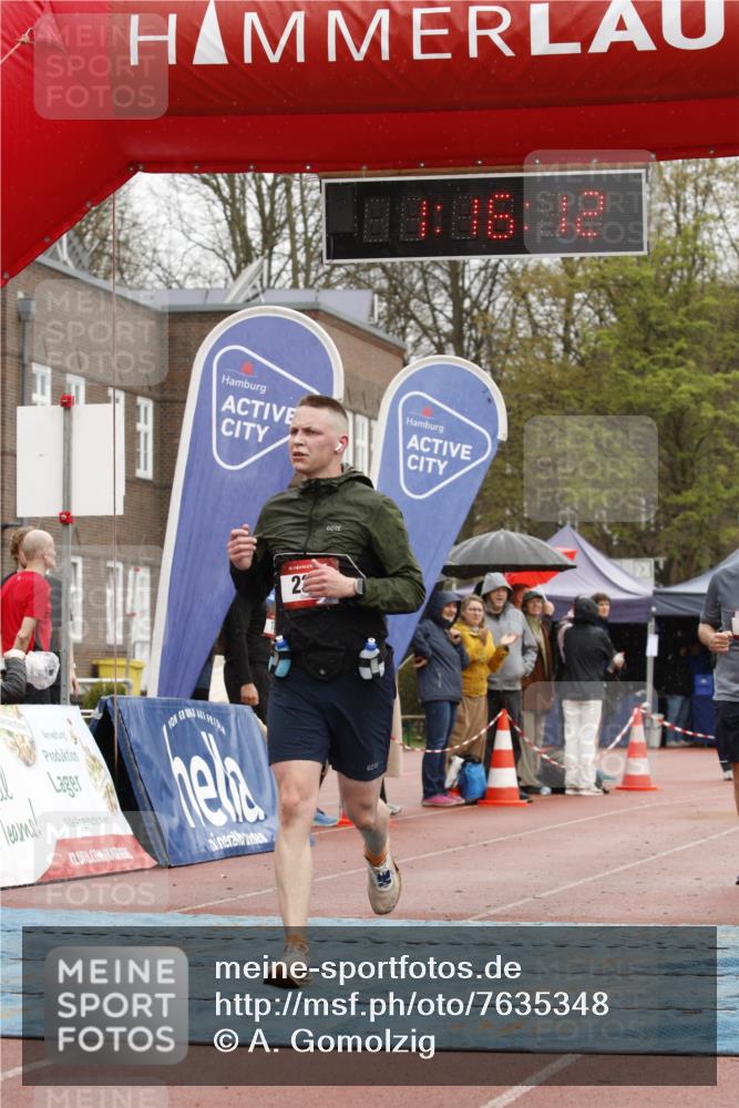 13.04.2025 - Hammer Lauf A. Gomolzig http://msf.ph/oto/7635348 13.04.2025 12:16:10 Ziel 233, 234, 579 meine-sportfotos.de