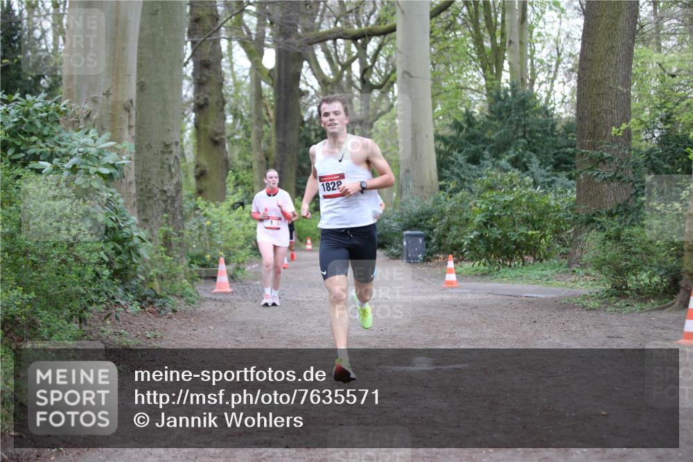 13.04.2025 - Hammer Lauf Jannik Wohlers http://msf.ph/oto/7635571 13.04.2025 12:30:43 Laufen 1829 meine-sportfotos.de