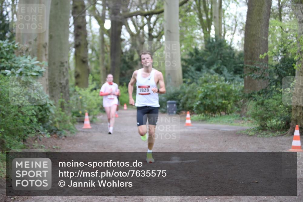 13.04.2025 - Hammer Lauf Jannik Wohlers http://msf.ph/oto/7635575 13.04.2025 12:30:42 Laufen 1828 meine-sportfotos.de