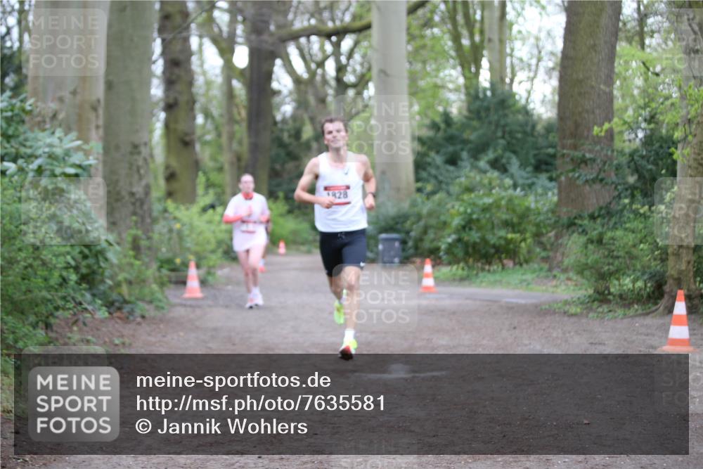 13.04.2025 - Hammer Lauf Jannik Wohlers http://msf.ph/oto/7635581 13.04.2025 12:30:42 Laufen 1828 meine-sportfotos.de