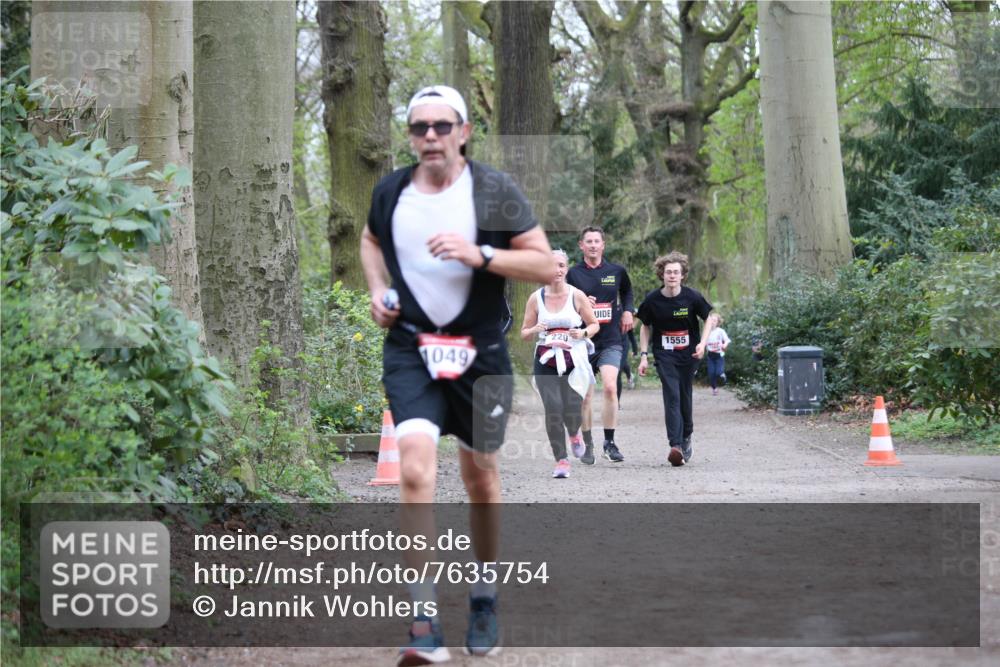 13.04.2025 - Hammer Lauf Jannik Wohlers http://msf.ph/oto/7635754 13.04.2025 12:49:20 Laufen 220, 1049, 1555 meine-sportfotos.de