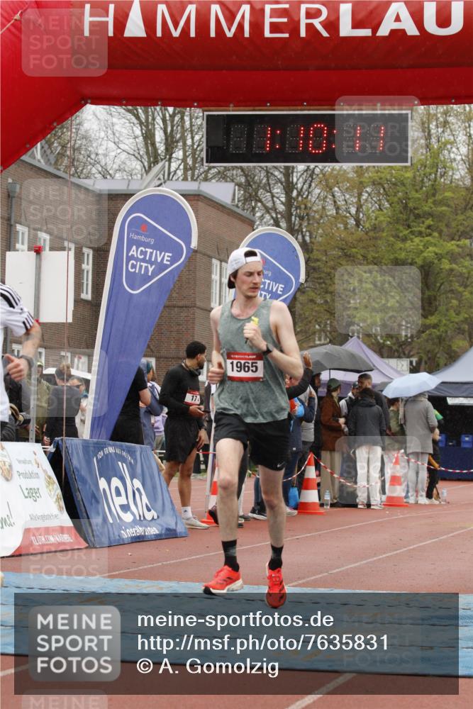 13.04.2025 - Hammer Lauf A. Gomolzig http://msf.ph/oto/7635831 13.04.2025 12:10:09 Ziel 493, 1923, 1965 meine-sportfotos.de