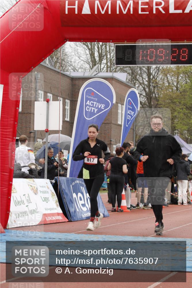 13.04.2025 - Hammer Lauf A. Gomolzig http://msf.ph/oto/7635907 13.04.2025 12:09:27 Ziel 312, 817, 818 meine-sportfotos.de