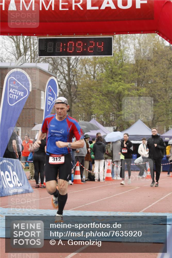 13.04.2025 - Hammer Lauf A. Gomolzig http://msf.ph/oto/7635920 13.04.2025 12:09:23 Ziel 312, 817, 818 meine-sportfotos.de