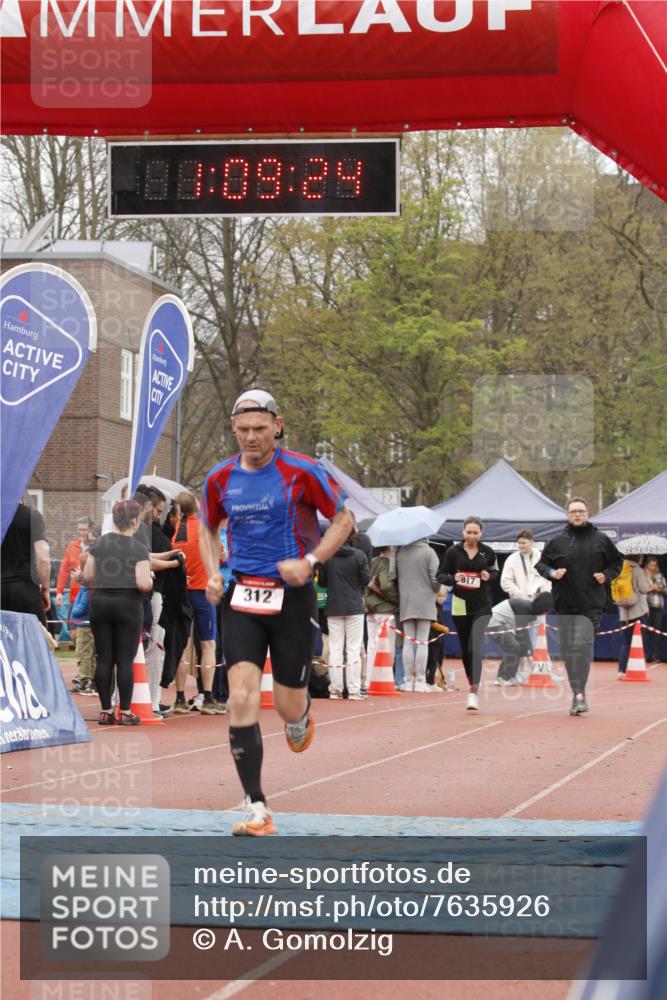 13.04.2025 - Hammer Lauf A. Gomolzig http://msf.ph/oto/7635926 13.04.2025 12:09:22 Ziel 312, 817, 818 meine-sportfotos.de