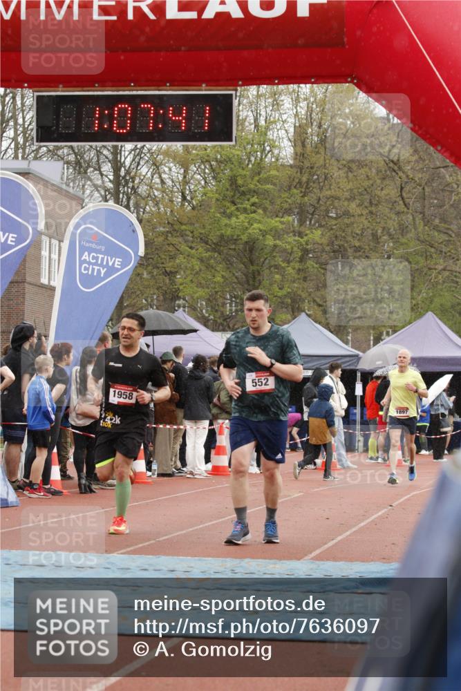 13.04.2025 - Hammer Lauf A. Gomolzig http://msf.ph/oto/7636097 13.04.2025 12:07:39 Ziel 552, 633, 1958 meine-sportfotos.de